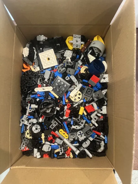 Lego Bulk Technic Connectors 10x7x5