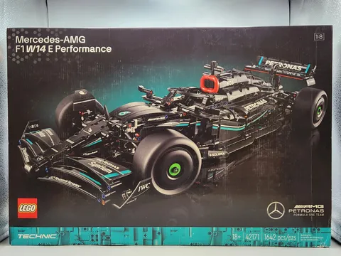 LEGO TECHNIC 42171 Mercedes-AMG F1 W14 E Performance Minor Damaged On Sealed Box