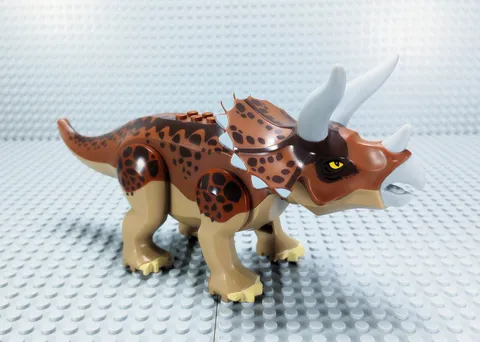 LEGO - Dinosaur - Triceratops - tricera01 - Retired / 2013 - Great Condition!
