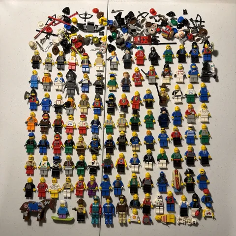 LEGO Minifigure Lot 100+ Vintage 80s 90s 2000s Castle Knights NBA Shell Octan