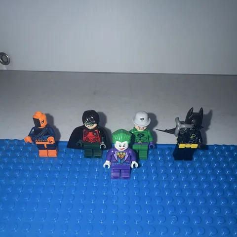 LEGO The LEGO Batman DC Super Heroes minifigure lot of 5