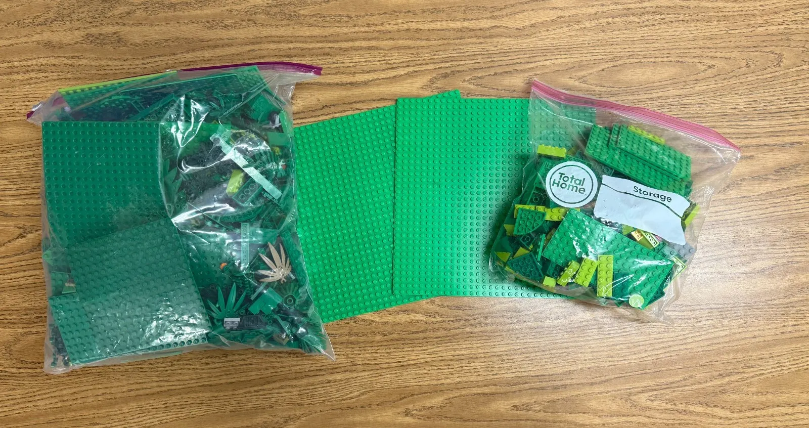 Huge Vintage LEGO Lot, 16 lbs ++ Sorted Bricks/Accessories Green Black Blue Yell