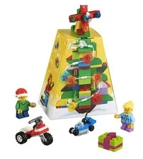 LEGO Creator 2017 Christmas Set #5004934 ~ Perfect for all the Santa's helpers