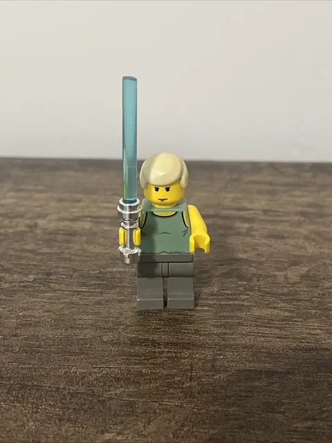 LEGO Star Wars Minifigure sw0106 Dagobah Luke Skywalker Chrome Saber