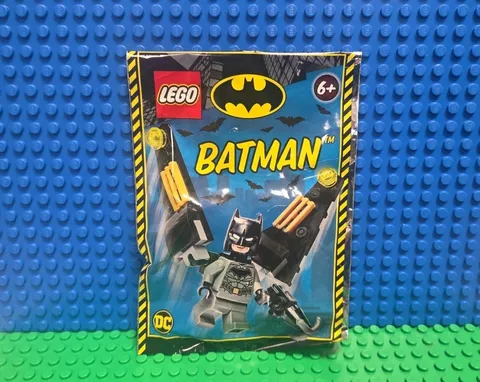 LEGO Batman with Wings Minifigure Foil Bag 212220 DC Super Heroes CMF Lot Rare 