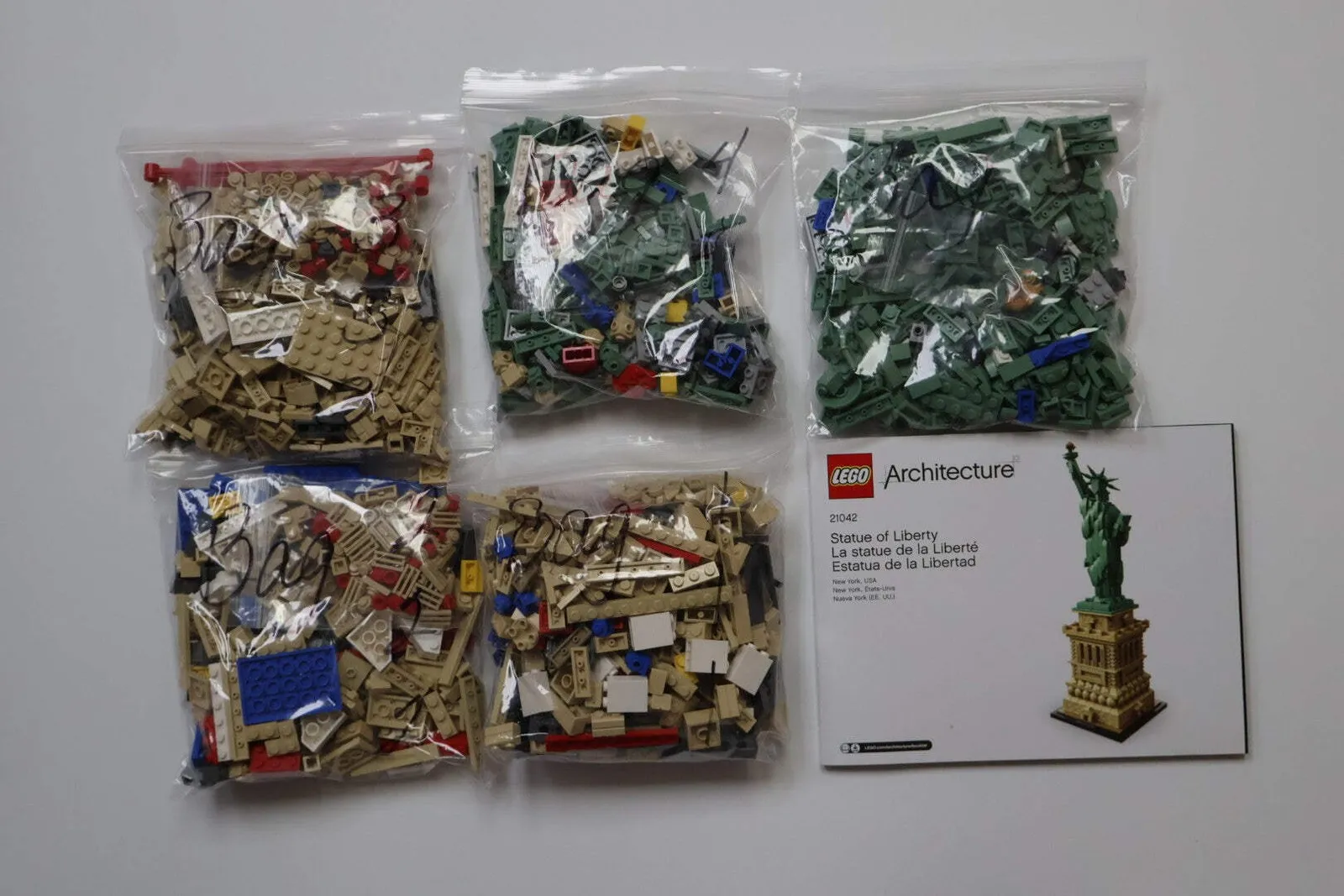 LEGO® Architecture 21042 Statue of Liberty ☀️100% Complete W/Instructions