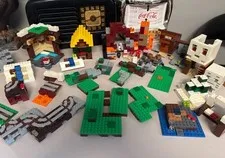 LEGO Minecraft Lot Buildings, Terrain, Tracks & Animals