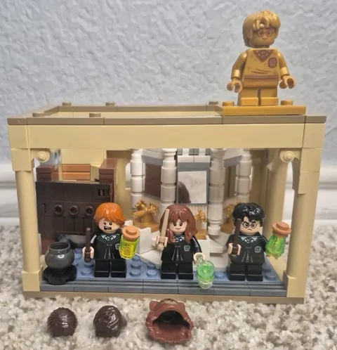 Lego Harry Potter: Hogwarts: Polyjuice Potion Mistake (76386) - No Box/Manual 