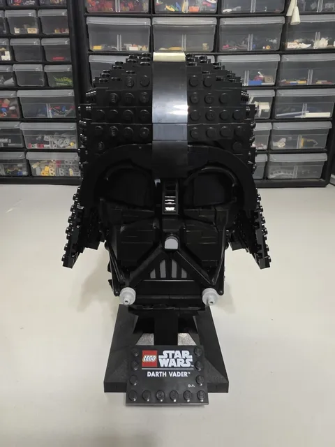 LEGO 75304 Darth Vader Helmet Star Wars Display 100% Complete