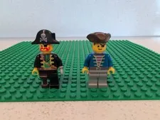 Iconic Vintage LEGO Captain Red Beard Minifigure Pirates Lot of 2