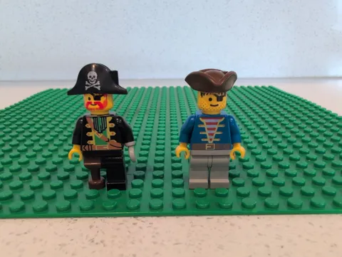 Iconic Vintage LEGO Captain Red Beard Minifigure Pirates Lot of 2