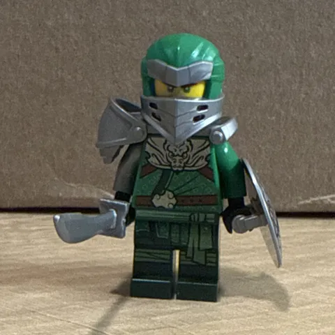 LEGO NINJAGO Lloyd Green Ninja Minifigure Helmet Armor Shield NJO602 71722