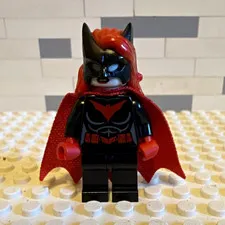 LEGO Batwoman Minifigure 2018 rare great condition adult owned