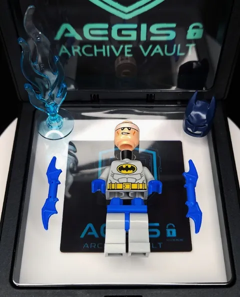 Lego Batman Minifigure Comic-Con 2014 Sh0111 Pristine Brand New Never Assembled 
