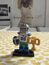 DALLAS COWBOYS NFL FOOTBALL PLAYER TROPHY LEGO MINIFIG troy aiyman tony romo