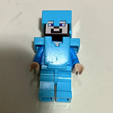 LEGO Minecraft Minifigure Steve Armored Light Blue Outfit MIN015