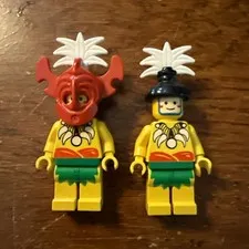 Lego Pirate Minifigure pi068 Islander King Kahuka and Villager Lot