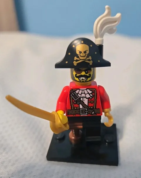 Lego Collectible Minifigures Series 8 Pirate Captain