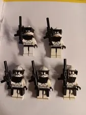 LEGO Star Wars Clone Troopers Phase 1 Minifigure Lot, visors, leg armor, pau