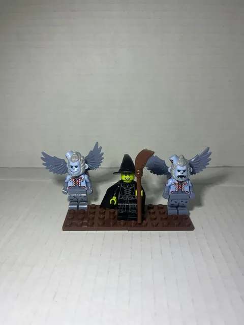 LEGO Wicked Witch And Flying Monkeys Minifigures/ 70917 From Ultimate Batmobile