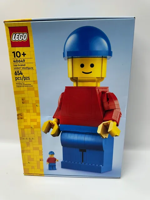 LEGO #40649 Up-Scaled Minifigure – Exclusive Collectible Figure