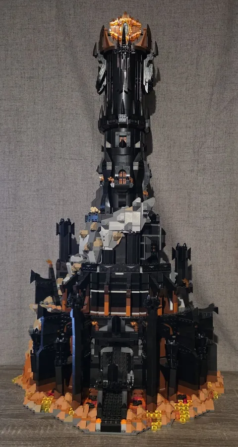 LEGO Icons The Lord of the Rings Barad-Dûr (10333) 99% Complete