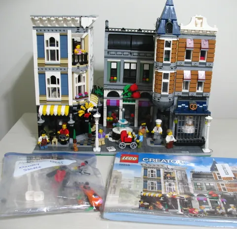 LEGO Creator Expert 10255 Assembly Square Modular Building Manual 100% Complete