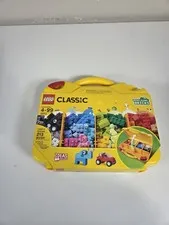 LEGO CLASSIC: Creative Suitcase (10713)