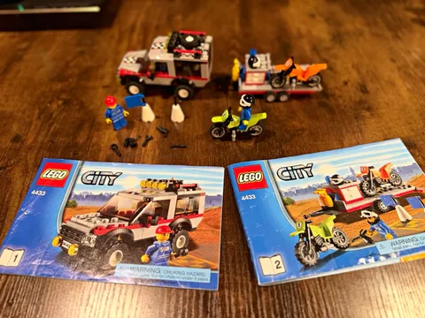 LEGO City 4433 Dirt Bike Transporter