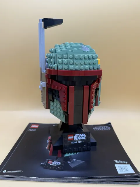 USED LEGO BOBA FETT HELMET SET 75277 - USED - 100%