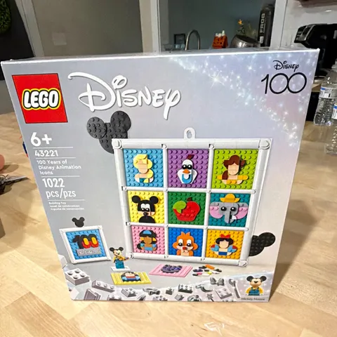 LEGO Disney 100 43221 100 Years of Disney Animation Icons 1022 pcs 6+ Box