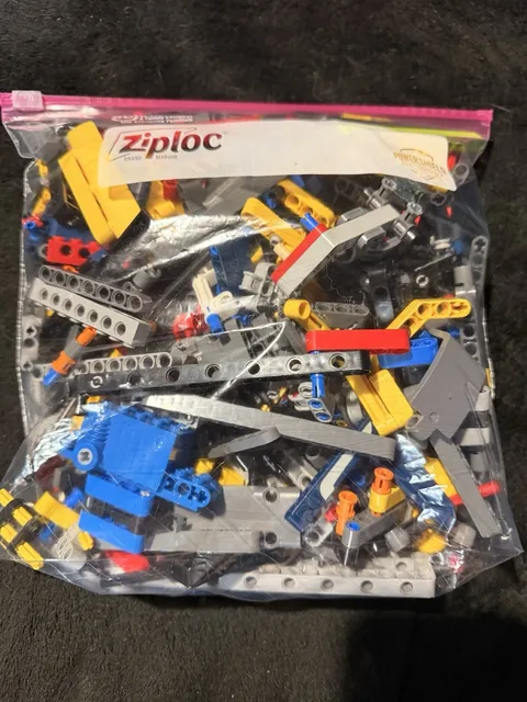 LEGO TECHNIC PARTS 2.6 POUND MIX FROM BULK  Pins Axles Gears Bushings Ect