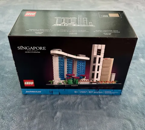 LEGO Architecture Singapore 21057 NEW SEALED & RETIRED - FREE SHIP