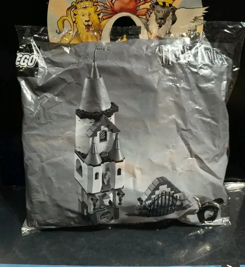 Sealed Lego Harry Potter Set 4757 Hogwarts Castle Bag 6 Parts Only Gate & Tower