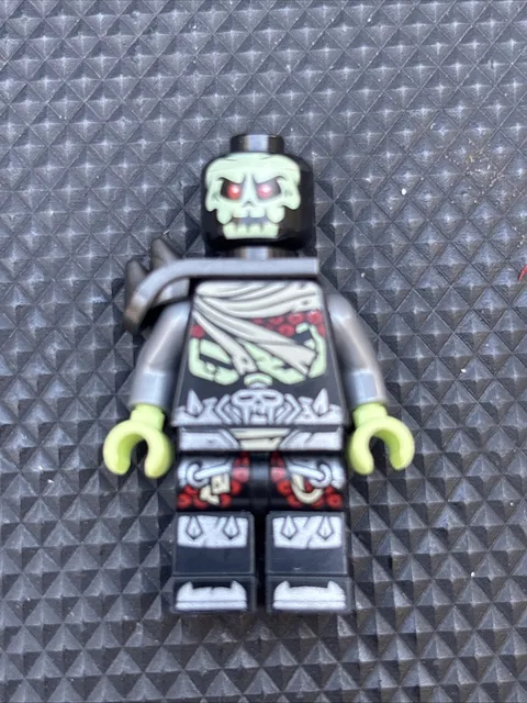 LEGO Ninjago Bone Warrior Minifigure lime green skull head Core