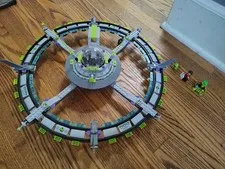 LEGO 7065 Alien Conquest Mothership , Mostly Complete (See Pic 3 For Details)