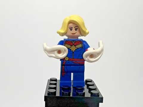LEGO Marvel Avengers Minifigure - Captain Marvel - sh0639 FROM SET 76152