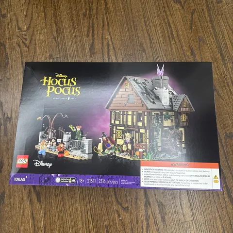 LEGO Ideas 21341 Disney Hocus Pocus Sanderson Sisters' Cottage Halloween Set