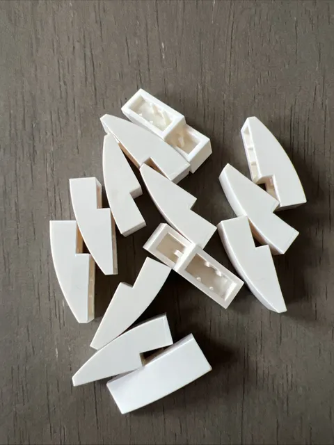 LEGO 50950 White Slope, Curved 3 x 1 - 13 Pieces
