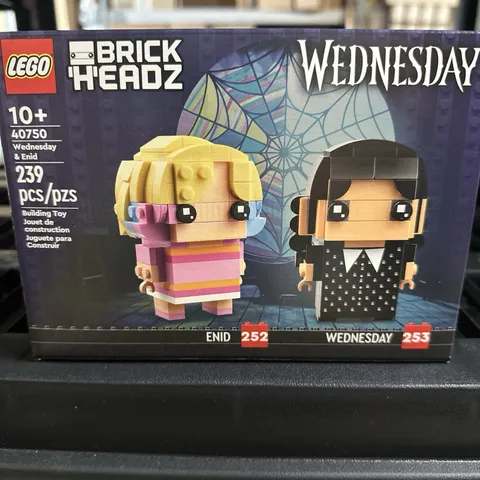 Lego BrickHeadz 40750 Wednesday & Enid Figures 239 Pieces - Brand New And Sealed