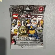 Lego 71000 CMF Series 9 - HEROIC KNIGHT Minifigure #4 BRAND NEW in SEALED BAG