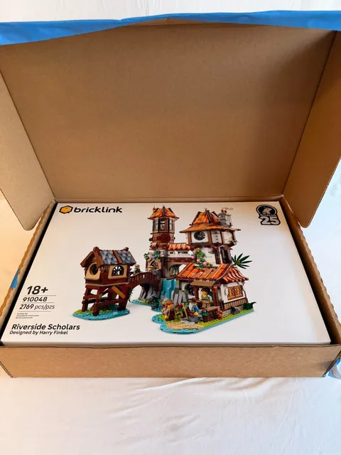 🏡 LEGO 910048 Riverside Scholars BrickLink Designer Program Series 3