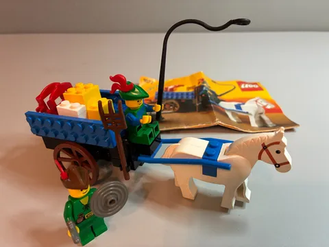 LEGO 1877  Crusader's Cart Forestmen complete with instructions