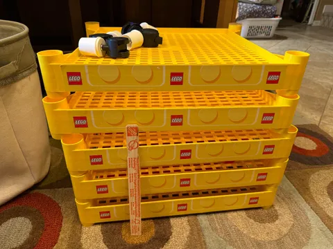 Lego Toy-R-Us Plastic Display Rack, 5 Shelves