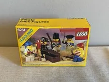 NEW LEGO Pirates 6251 Pirate Minifigures 5 Figures Vintage 1989 NIB SEALED