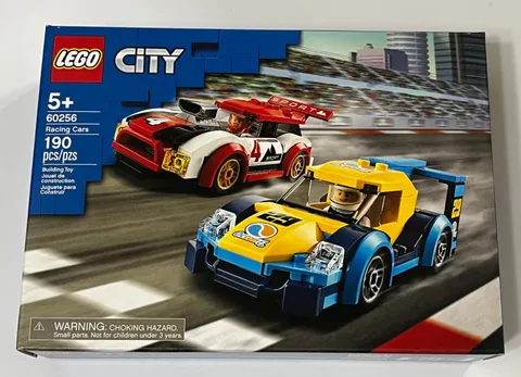 LEGO CITY: Racing Cars (60256) New in Box RETIRED SET 190 pieces FREE SHIPPING