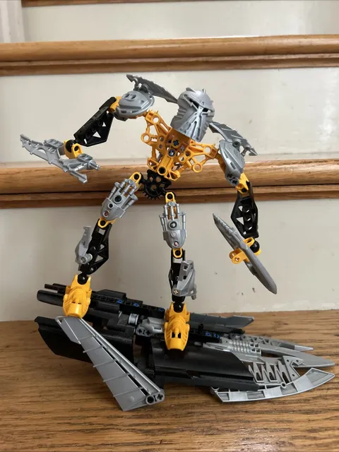 Vintage Bionicle Warriors: Toa Ignika (8697), set only, mostly complete