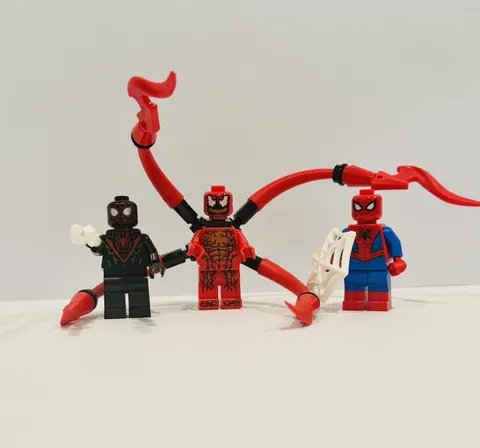 LEGO Marvel SpiderMan Set#76113 COMPLETE Mini Figures Miles Morales, Carnage,SPM