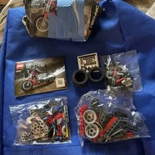 LEGO NEW! 2022 Technic Motorcycle 163 Pieces Model 42132 SEALED 2 in 1 