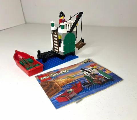 LEGO Pirates 6244 Imperial Armada Sentry 71 pcs 6+ Complete w/ Inst 1996. No box